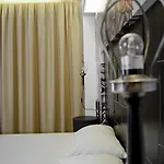 Adonis Hotel