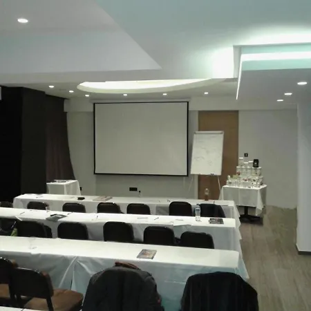 فندق أدونيس سيتي باترا