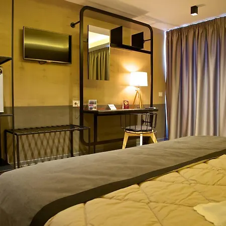 فندق أدونيس سيتي 3*