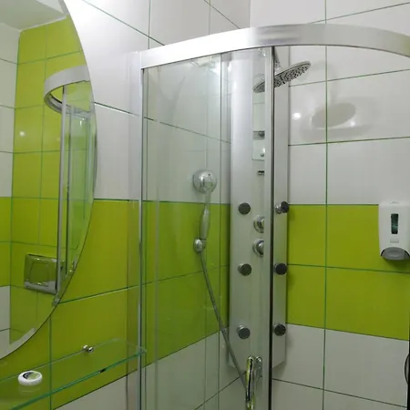 أدونيس سيتي فندق باترا