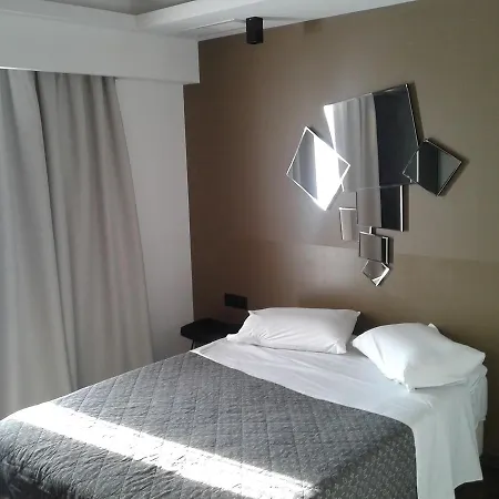 فندق أدونيس سيتي