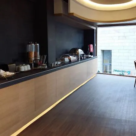 أدونيس سيتي فندق