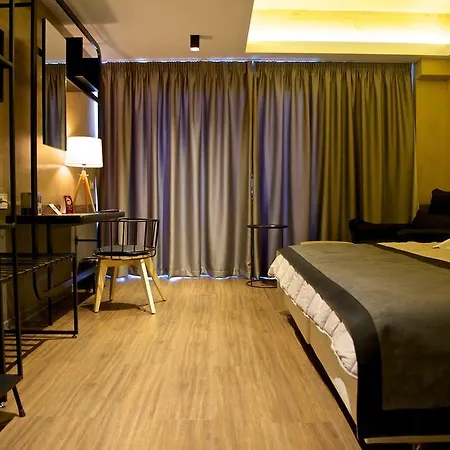 Adonis Отель 3*