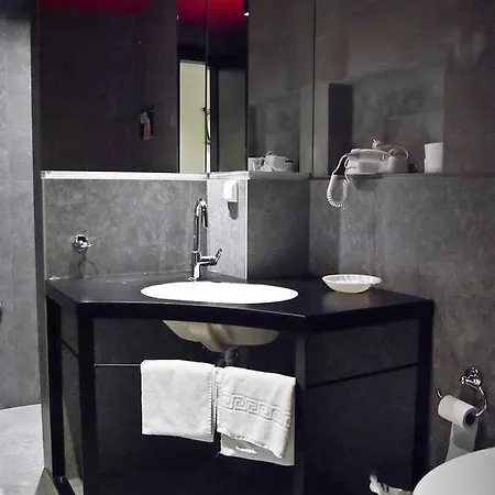 Hotel Adonis 3*