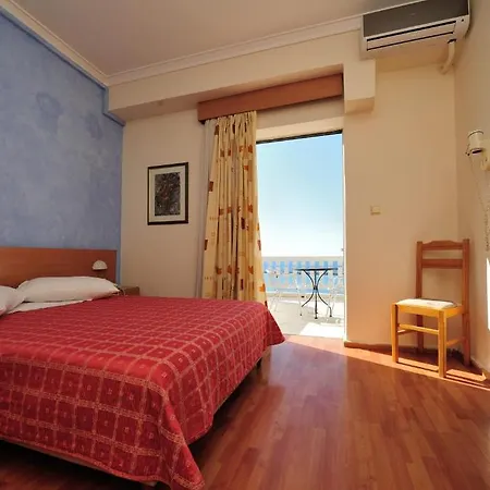 Szálloda Adonis 3*