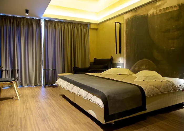 阿多尼斯城市酒店