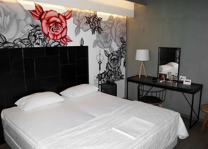 阿多尼斯城市酒店 3*